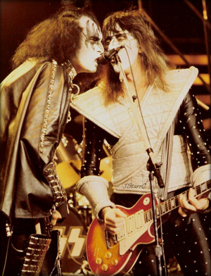 Gene and Ace (NYC) December 14, 1977 (Madison Square Garden)