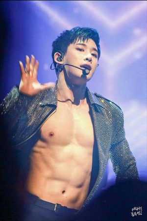  Hot wonho just for you💝