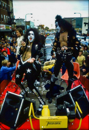 KISS ~Cadillac, Michigan…October 9-10, 1975 