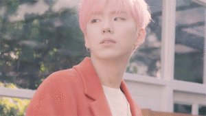  Kihyun with गुलाबी Hair