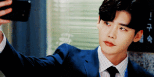 Lee Jong Suk as Prosecutor Jung Jae Chan