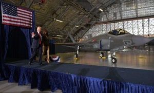  Melania Visits Andrews Air Force Base - September 15, 2017