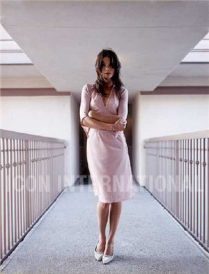  Michelle in Nylon Magazine (2005)