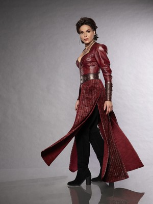  Once Upon a Time Regina Mills / Evil 퀸 Season 7 Official Picture
