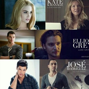  Twilight and Fifty Shades characters