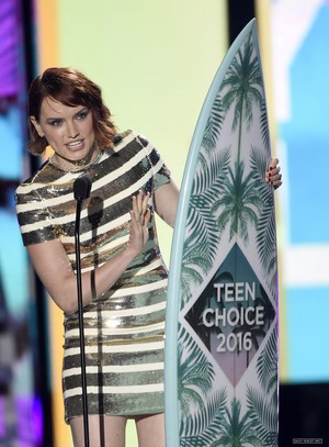  2016 Teen Choice Awards - toon (July 31, 2016)