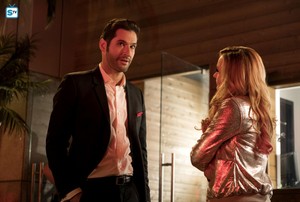 3x06 - Vegas With Some Radish - Lucifer and Candy