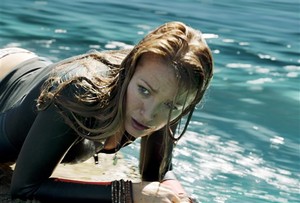  Blake Lively in The Shallows