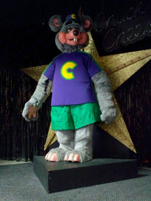  Chuck E. Cheese Plastic 3-Stage Animatronic (1999-Present)