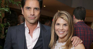  Fuller House Aunt BEcky Uncle Jesse Lori Loughlin kids twins reboot Full House