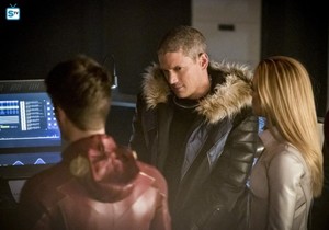  The Flash - Episode 4.08 - Crisis On Earth X, Part 3 - Promo Pics