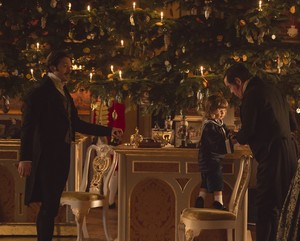  Victoria "Comfort and Joy - navidad Special" (2x09) promotional picture