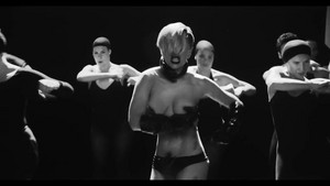  applause (music video)