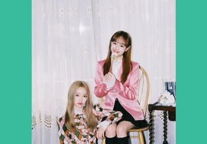  LOONA Official Website Update - GO WON and CHUU