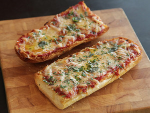 20130305 french bread pizza pizza lab 23