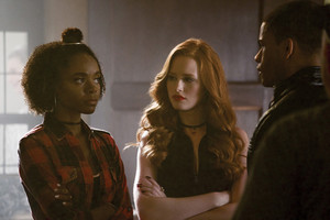  2x07 'Tales From The Darkside' Promotional foto