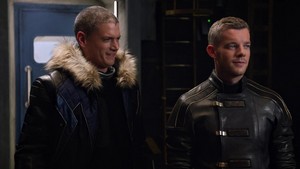  3x08 - Crisis on Earth X- Legends Of Tomorrow