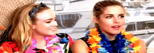  Caity Lotz and Emily Bett Rickards - Fanpop Animated پروفائل Banner