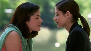 Cruel Intentions- Cecile and Kathryn Kiss