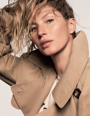  Gisele covers the February 2018 issue of Vogue Giappone