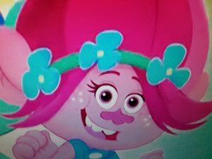  Guys I m the uncredited canto voice of amapola in Trolls The beat goes on
