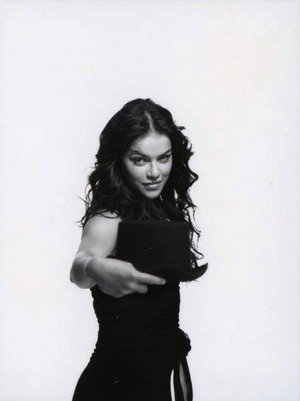  Michelle Rodriguez - Latina Photoshoot - 2006