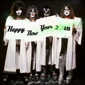 NEW YEARs DAY KISS'S 2018
