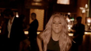  Shakira in ‘Chantaje’