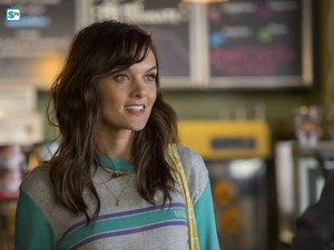  Smilf "Family-Sized popcorn and a Can of Wine" (1x07) promotional picture