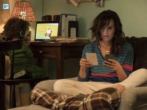  Smilf "Mark's Lunch and Two Cups of Coffee" (1x08) promotional picture