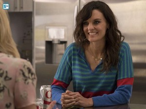 Smilf "Mark's Lunch and Two Cups of Coffee" (1x08) promotional picture