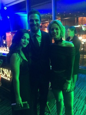  Stephen, Emily and Madison - ऐरो 100th Episode Party
