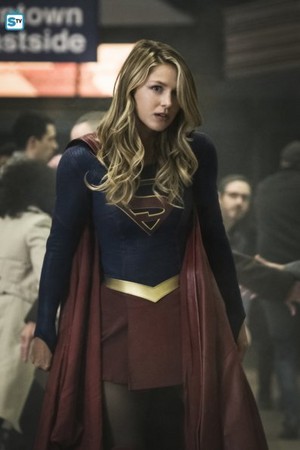  Supergirl - Episode 3.13 - Both Sides Now - Promo Pics