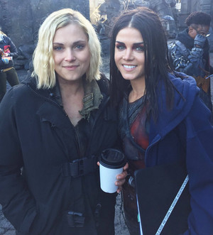  The 100 Season 5 Behind the Scenes picture