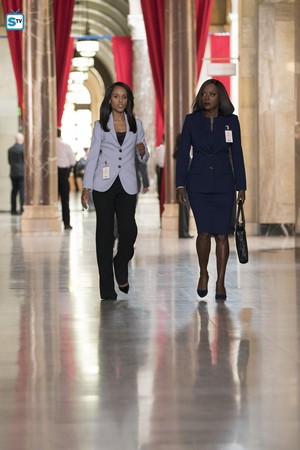 4x13 - "Lahey v. Commonwealth of Pennsylvania" (Scandal crossover) - Promotional Photos