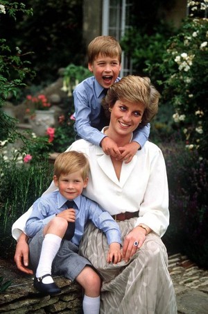  Diana With Her Sons William And Harry