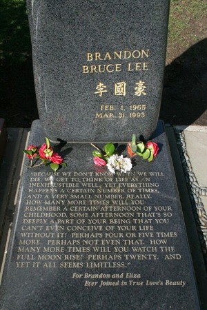  Gravesite Of Brandon Lee