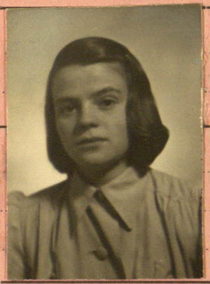  sophia Magdalena Scholl (9 May 1921 – 22 February 1943)