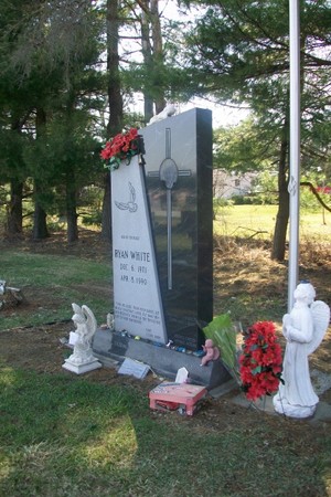  Gravesite Of Ryan White