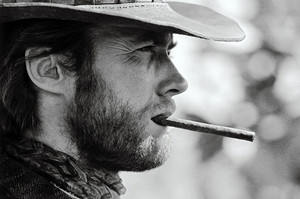  Clint ~Durango, Mexico (1969) oleh Lawrence Schiller
