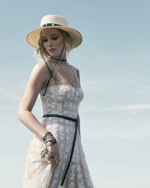  Jennifer Lawrence - Dior Resort 2018 Collection Photoshoot