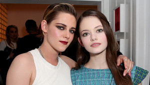  Kristen reunited with 'Twilight' daughter,Mackenzie Foy at Chanel event
