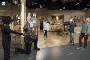  10x03 - Roseanne Gets the Chair - Behind the Scenes
