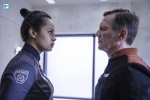  2x11 │"Here There Be Dragons" │Promo Fotos
