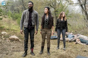  4x03 ~ Good Out Here ~ Strand, Luciana and Alicia