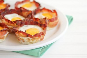  tocino, bacon Egg Cups