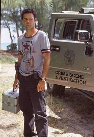  CSI: Miami ~ 1.03 "Wet Foot/Dry Foot"