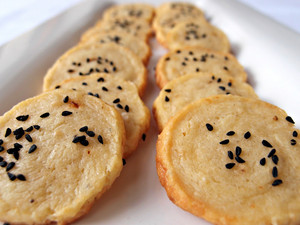 Cheese And Nigella Seed Biscuits