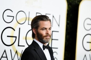  Chris @ 2017 Golden Globe Awards
