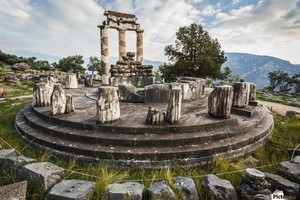  Delphi, Greece